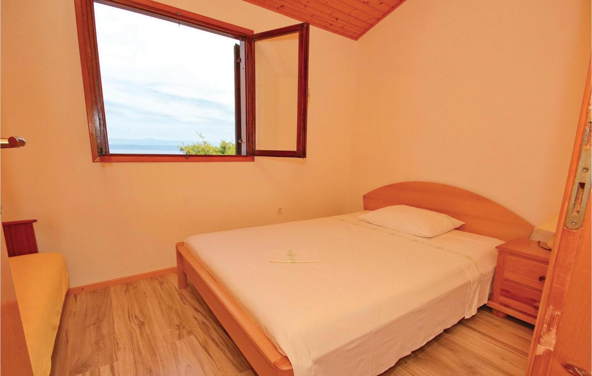 Gorgeous Apartment In Prigradica With Kitchen エクステリア 写真