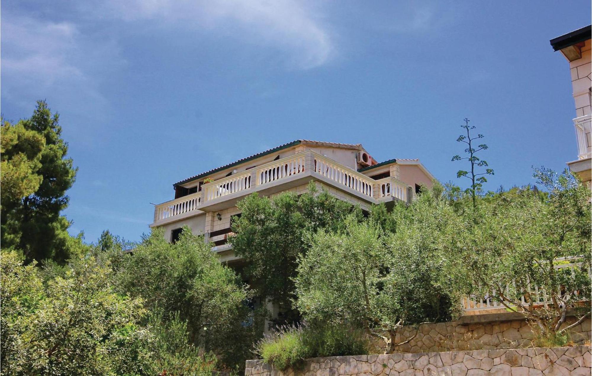 Gorgeous Apartment In Prigradica With Kitchen エクステリア 写真